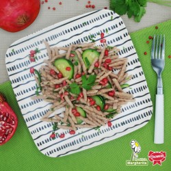 Trofie Integrali con Semi di Lino, con melagrana e zucchini