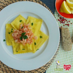 Ravioloni al Limone con code di gamberi